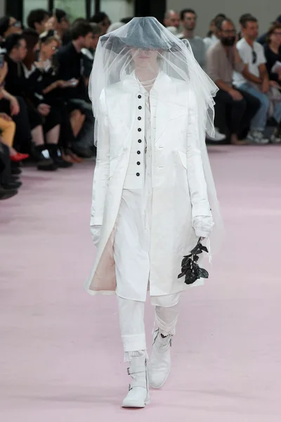 Look 39